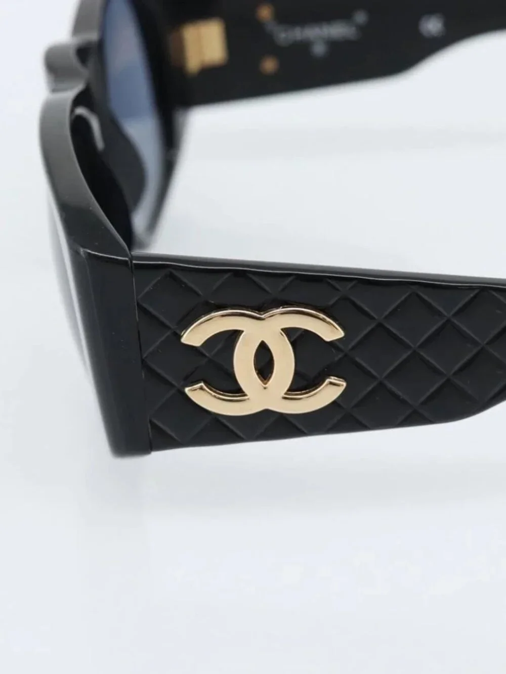 CHANEL Sunglasses plastic Black CC Auth 180944M